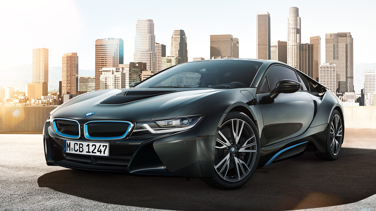 Bmw launches its first hybrid & costliest car i8 at rs 2.3 crore